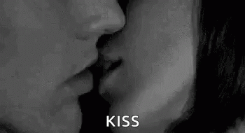Kiss Sweet GIF - Kiss Sweet Love GIFs