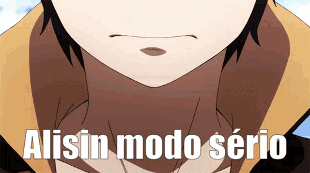 a close up of a man 's face with the words alisin modo serio written below it
