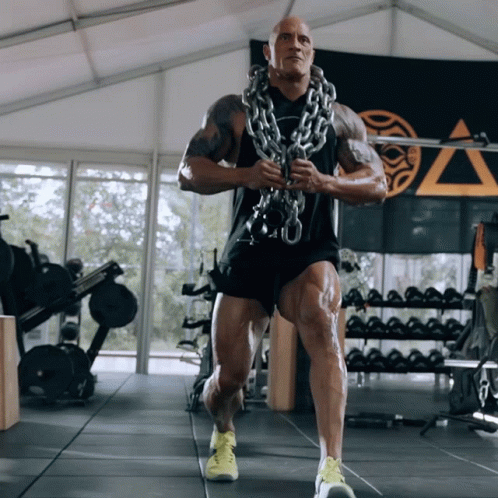 Lunges Dwayne Johnson GIF - Lunges Dwayne Johnson The Rock GIFs