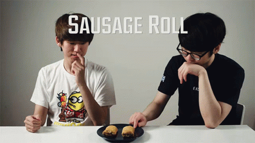 Sausage Roll Foodie GIF - Sausage Roll Foodie Foods GIFs