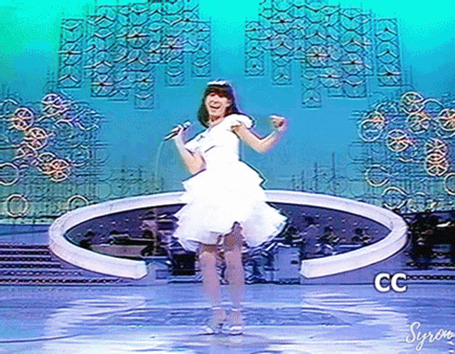 夏の扉 松田聖子 GIF
