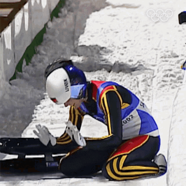 Kiss The Ground Luge GIF - Kiss The Ground Luge Sylke Otto GIFs