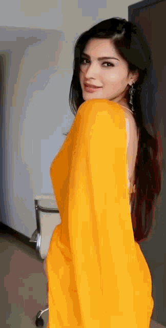 Sareefans Saree Blouse GIF - Sareefans Saree Saree Blouse GIFs