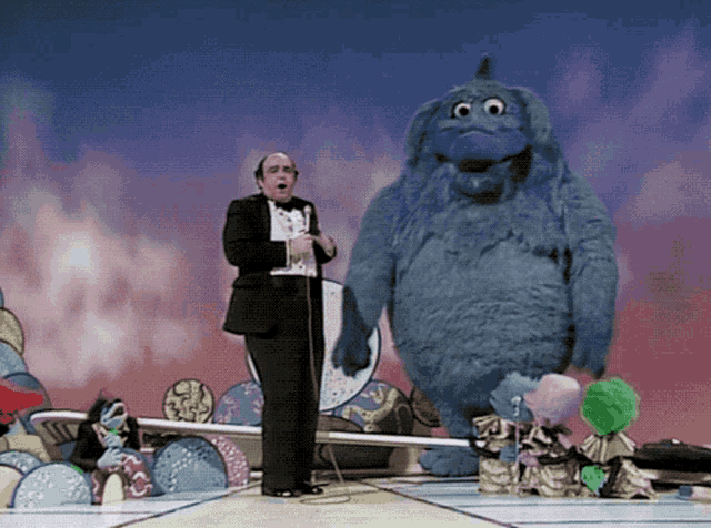James Coco Short People GIF - James Coco Short People Muppets GIFs