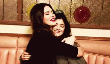 Bestfriends Keeping Up With The Kardashians GIF - Bestfriends Keeping Up With The Kardashians Kendall GIFs