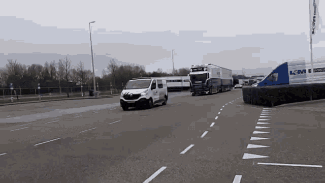 a white van with the word lcm on it