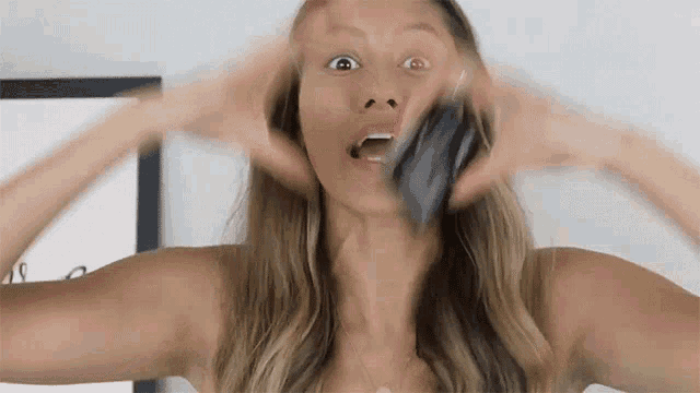Uau Caroline Lima GIF