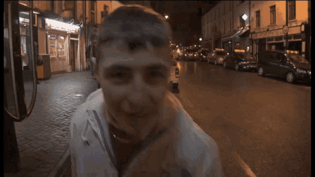 Whos In Der GIF