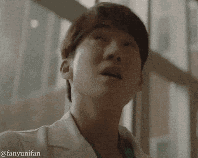 Yoo Yeon Seok Yunifan GIF - Yoo Yeon Seok Yunifan Hospital Playlist GIFs