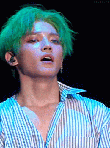 Tae Stage GIF - Tae Stage Stare GIFs