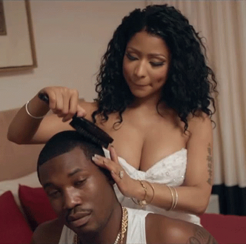 Combing Hair Nicki Minaj GIF - Combing Hair Nicki Minaj Meek Mill GIFs