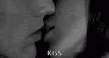 Kiss Intimate GIF - Kiss Intimate Passionate GIFs