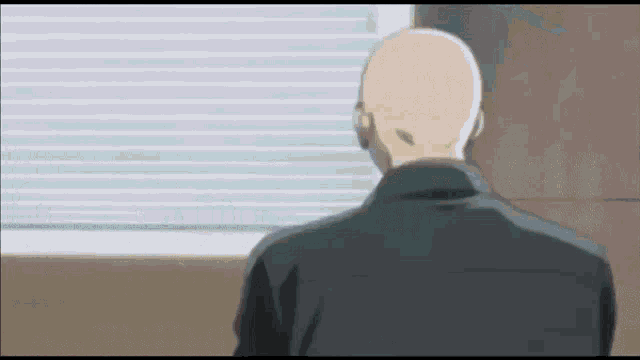 Nana Stalker GIF