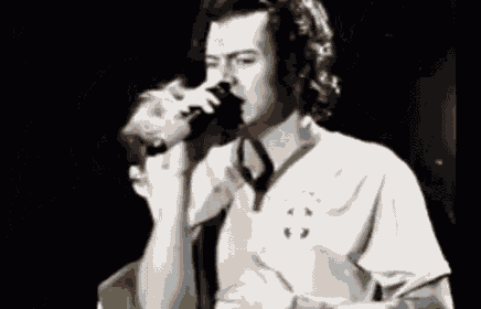 Larry GIF - One Direction 1d GIFs