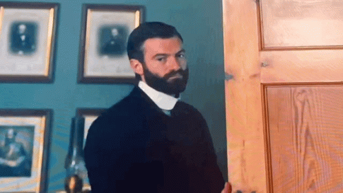 Miss Scarlet And The Duke Sterling Kilts Cell99 GIF - Miss Scarlet And The Duke Sterling Kilts Cell99 GIFs