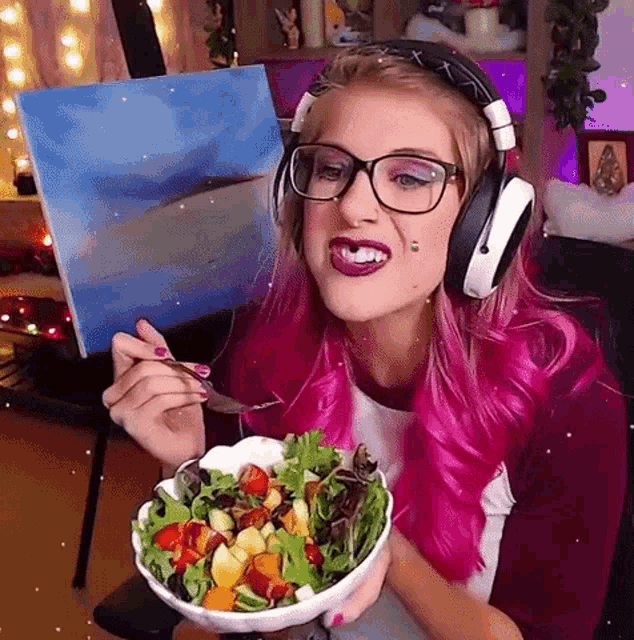 Tinktv Laughing GIF - Tinktv Laughing Food Stuck In Tooth GIFs