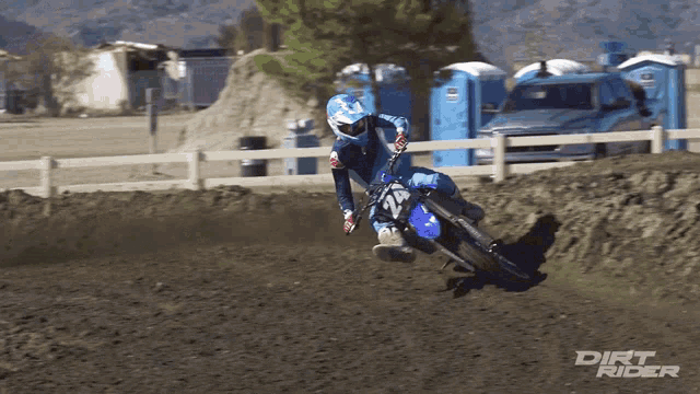Riding Motorcycle Dirt Rider GIF - Riding Motorcycle Dirt Rider Yamaha Yz250f GIFs