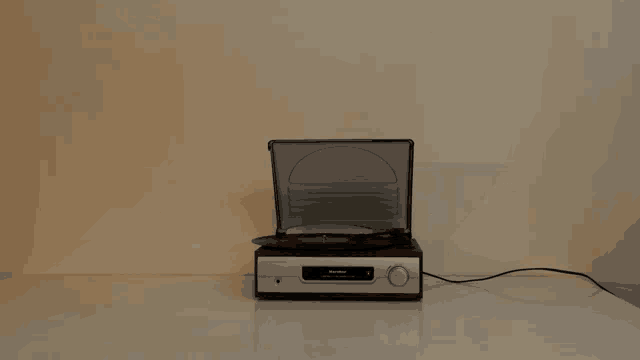 a record player that says ' marantz ' on the top