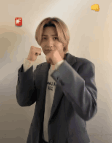 Jooyeon Xdinary Heroes GIF - Jooyeon Xdinary Heroes Punch GIFs