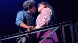 Newsies Broadway GIF - Newsies Broadway Kiss GIFs