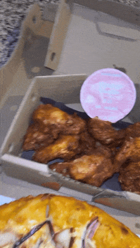 Pizza Pizza Canada Wings GIF - Pizza Pizza Canada Wings Chicken Wings GIFs