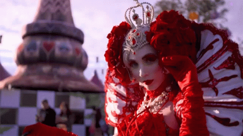 Queen Of Hearts Alice In Wonderland GIF - Queen Of Hearts Alice In Wonderland Trippy GIFs