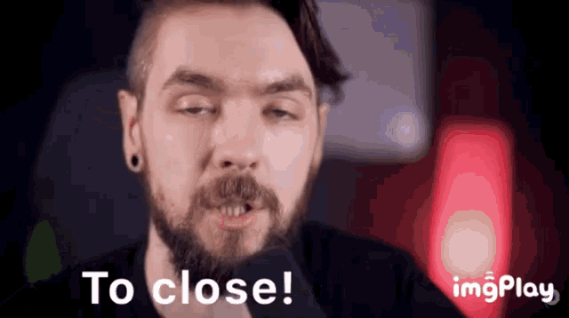 Jacksepticeye Have A Mint GIF - Jacksepticeye Have A Mint Your Breath Is Nasty GIFs