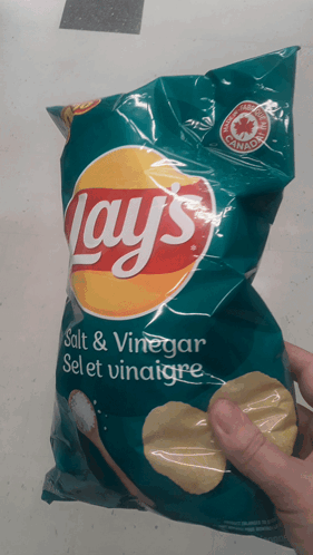 Lays Salt And Vinegar Chips GIF - Lays Salt And Vinegar Chips Chips GIFs