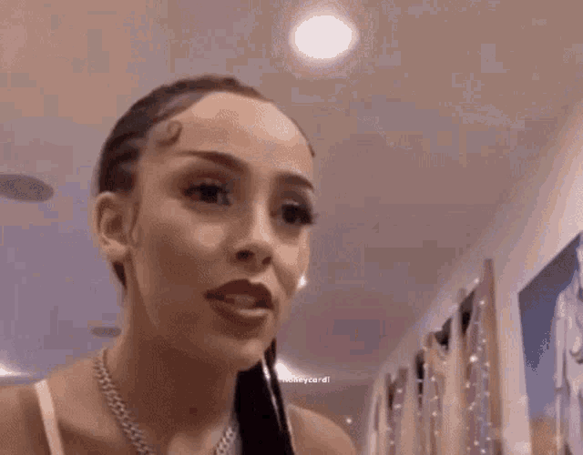 Honeycardi Doja Cat GIF - Honeycardi Doja Cat Doja Confused GIFs