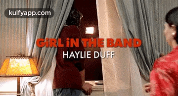 Girlin The Bandhaylie Duff.Gif GIF - Girlin The Bandhaylie Duff Person Human GIFs
