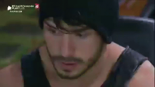 Lucas Viana A Fazenda GIF - Lucas Viana A Fazenda Zoom In GIFs