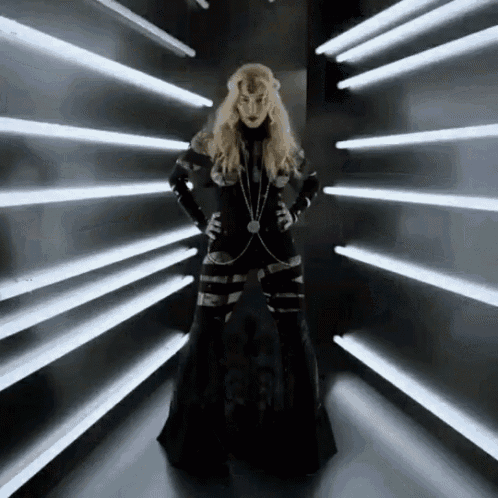 Madonna Queen GIF - Madonna Queen Mad GIFs
