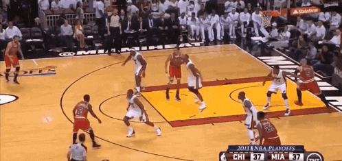 a basketball game between the chicago bulls and miami heat