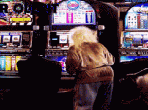 Gambling Win Old Man Gambling GIF - Gambling Win Old Man Gambling Winning Slot GIFs
