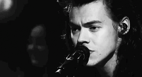 Harry Styles Hot GIF - Harry Styles Hot Sing GIFs