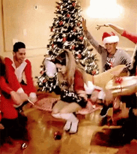 Ariana Grande Dancing GIF