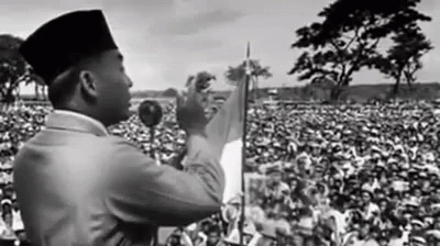 Hari Pahlawan GIF - Soekarno Pidato Speech GIFs