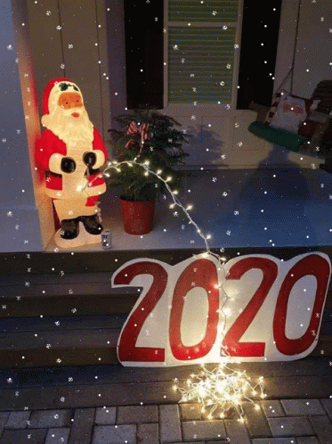 Santa Is Coming Santa Peeing GIF - Santa Is Coming Santa Peeing 2020 GIFs