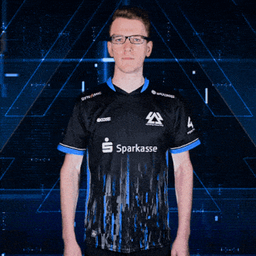 a man wearing a shirt that says sparkasse on the front