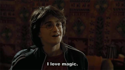 When I Hear The Now Familiar Viber Buzz, And Know That It’s My Girlfriend On The Other End. GIF - Harry Potter Daniel Radcliffe Love Magic GIFs