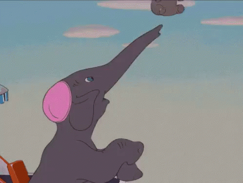 Dumbo Y Su Madre Se Abrazan GIF - Dumbo Elefante Mama GIFs