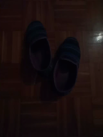 Mis Zapatillas GIF - Mis Zapatillas Azules GIFs