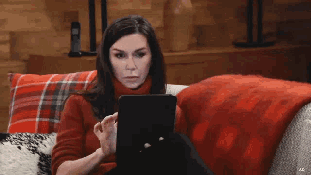 Anna Devane Finola Hughes GIF