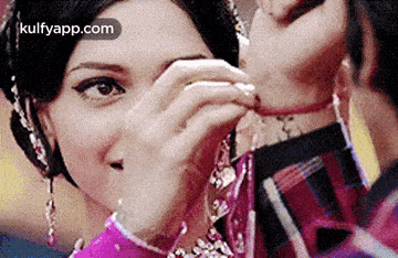 Bollywood2.Gif GIF - Bollywood2 Om Shanti-om Deepika Padukone GIFs
