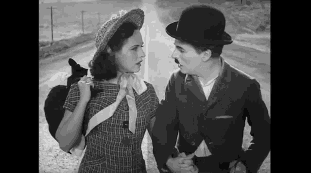 Charlie Chaplin GIF - Charlie Chaplin Smile GIFs