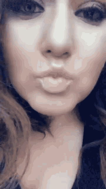 Kiss Siren GIF - Kiss Siren Selfie GIFs