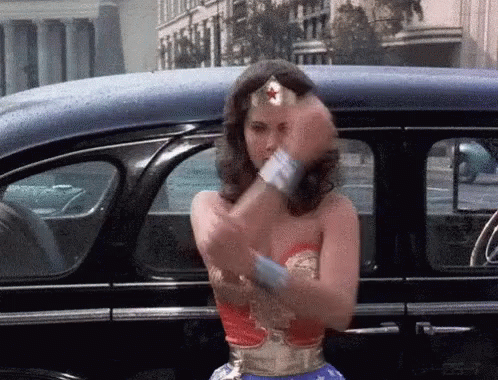 Wonder Woman Block GIF - Wonder Woman Block Hero GIFs