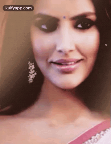 Smiling.Gif GIF - Smiling Priyaanand Happy Face GIFs