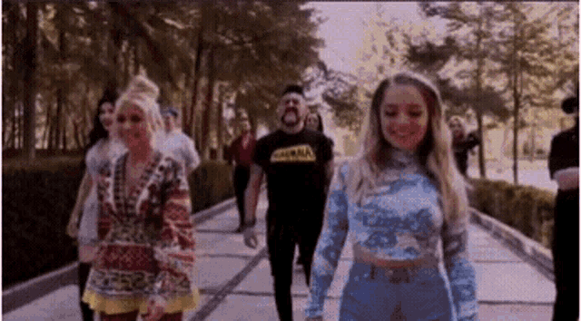 Keninis Kenia GIF