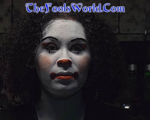Clown Fools World GIF - Clown Fools World What The GIFs